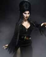 Elvira, Mistress of the Tmavá Clothed akčná figúrka 20 cm
